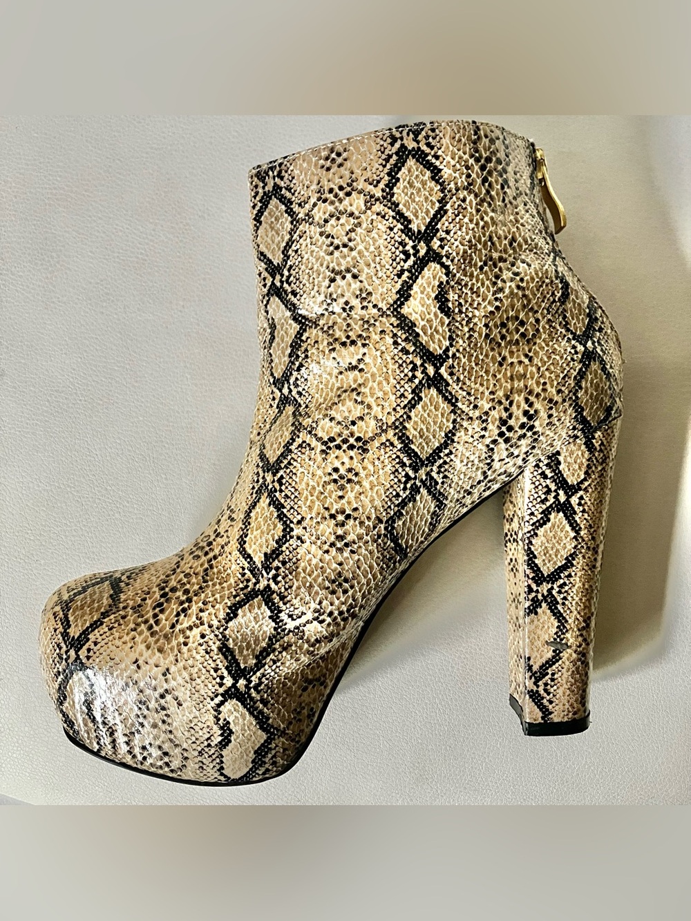 Tinley Road Snakeskin embossed platform booties